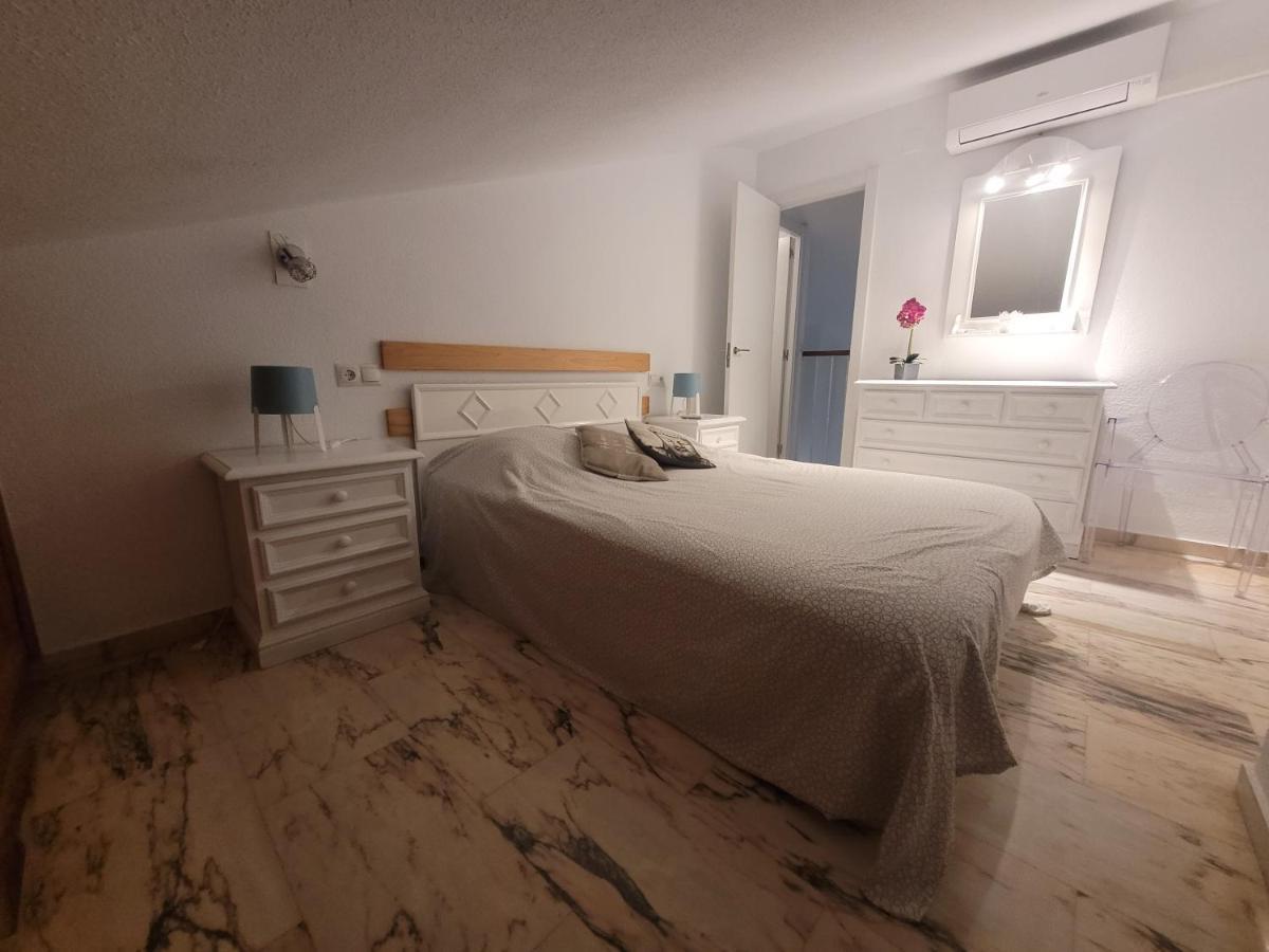 Apartment Penthouse Lumineux Avec Piscine Torremolinos