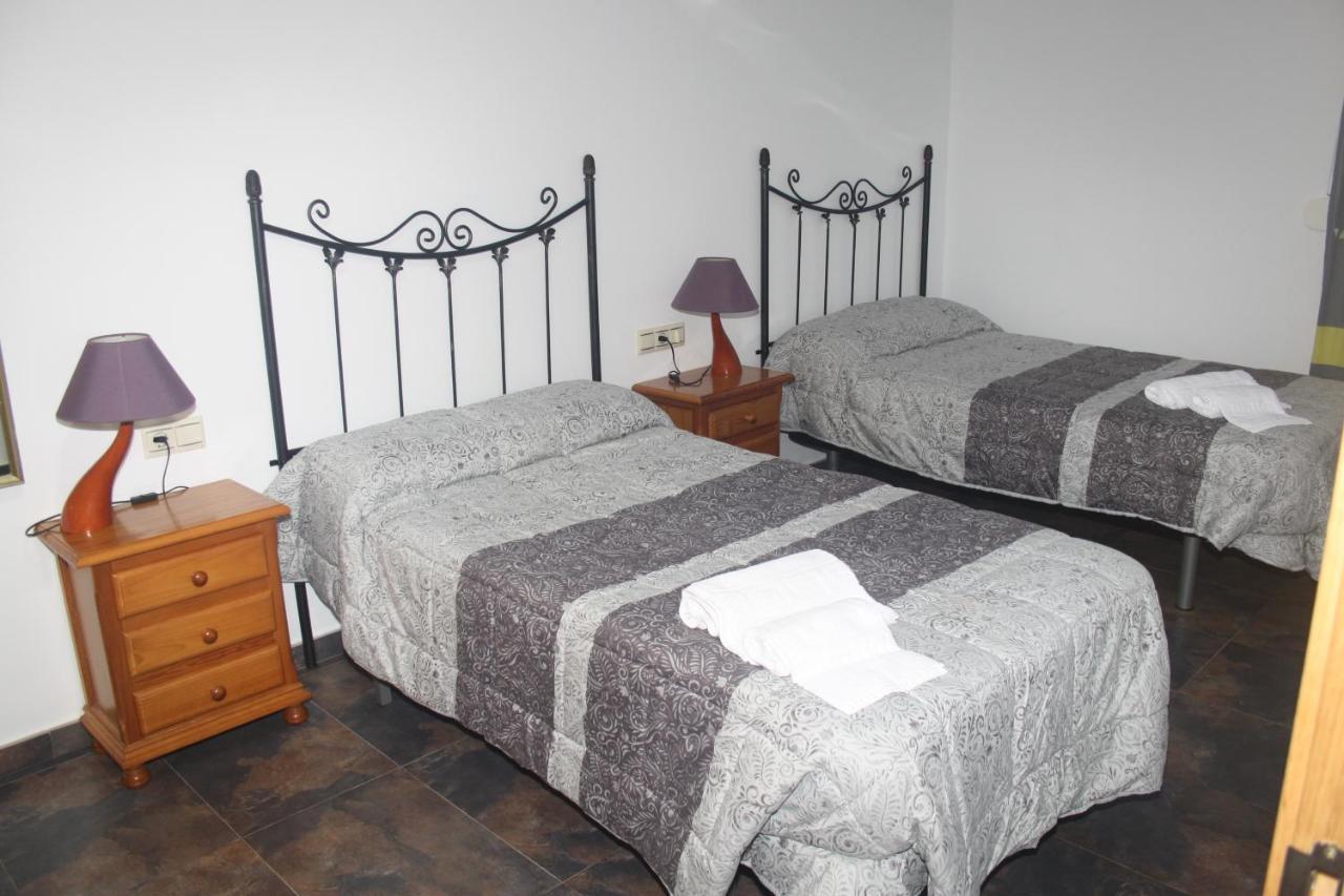 Calle De La Cordera, 3 *
