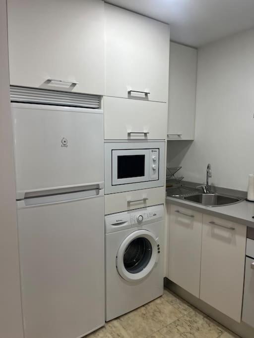 Appartement Rent4 Malaga Lyli *