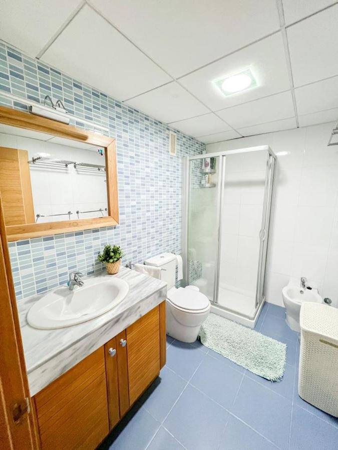 Apartamento Bright With Terrace, Pool And Torremolinos