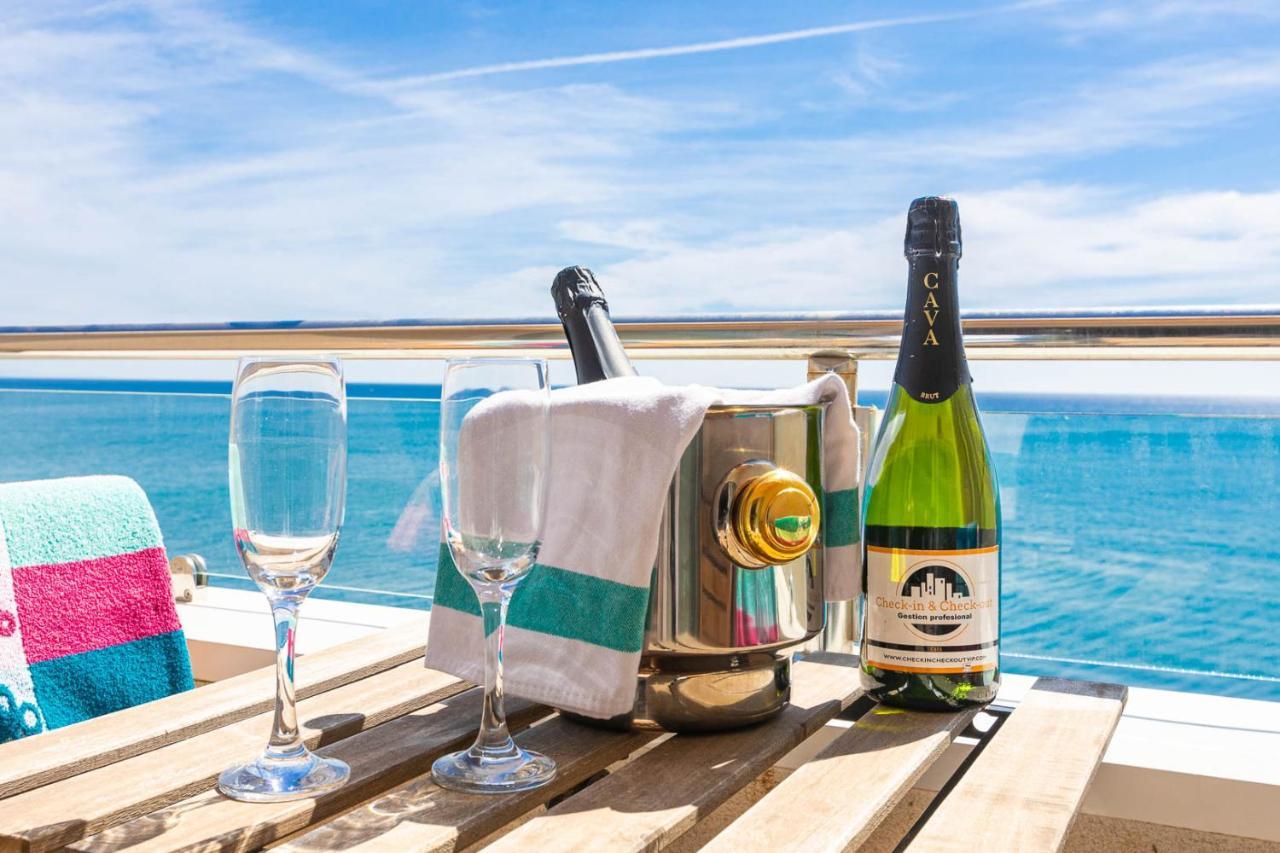 Apartamento El Velero Primera Linea Playa *