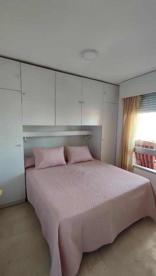 Seaside Serenity: With Pool And Views * Torremolinos