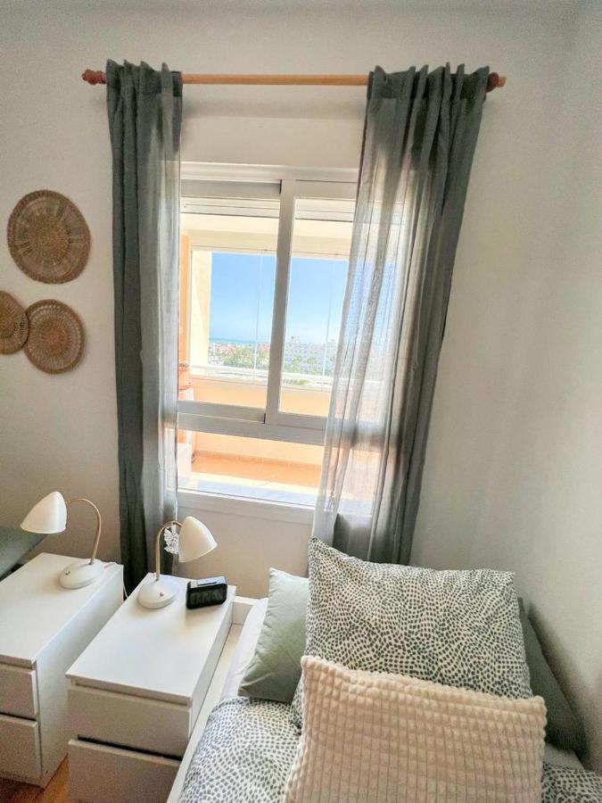 Bright With Terrace, Pool And Apartamento