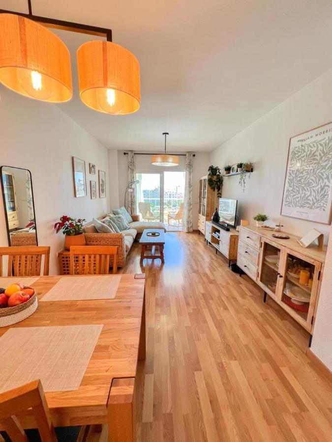 Apartamento Bright With Terrace, Pool And