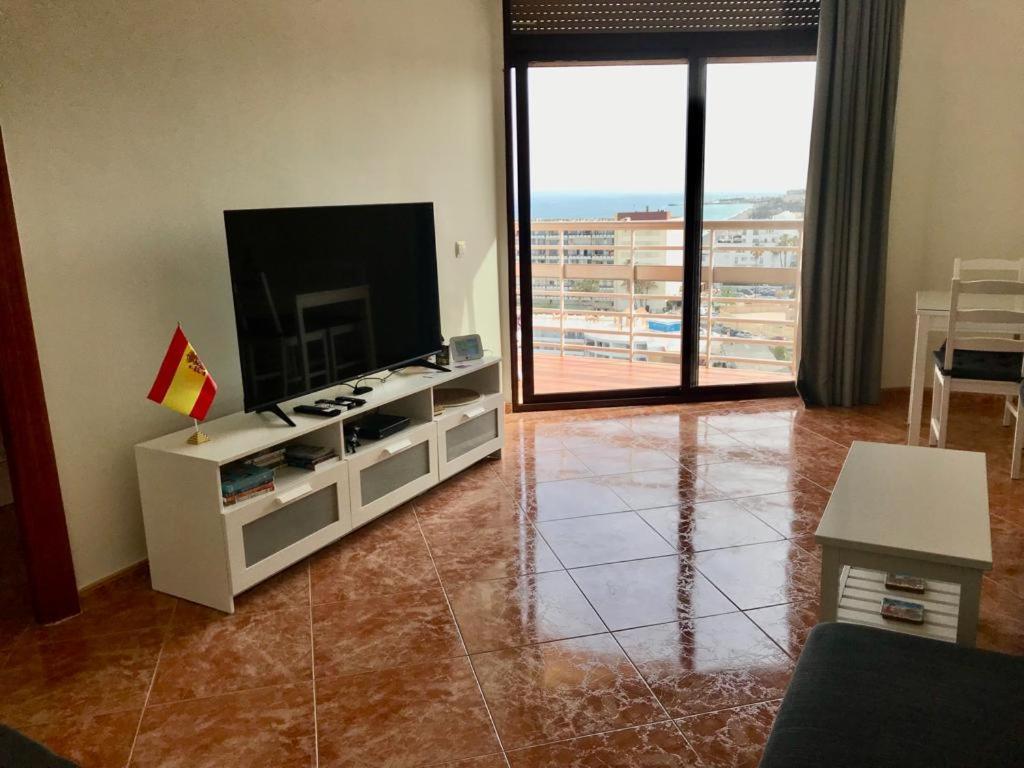 La Roca-mediterraneo Views, 8th Floor-new Kitchen- Pool- Parking-air Conditioning, Ceiling Fans & Free Wifi Appartement Torremolinos