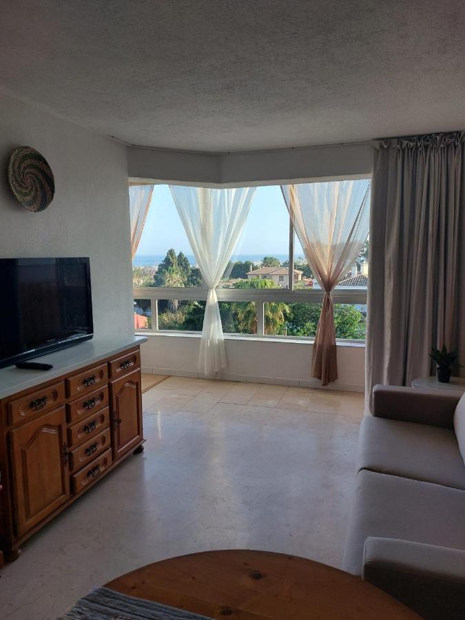 Seaside Serenity: With Pool And Views