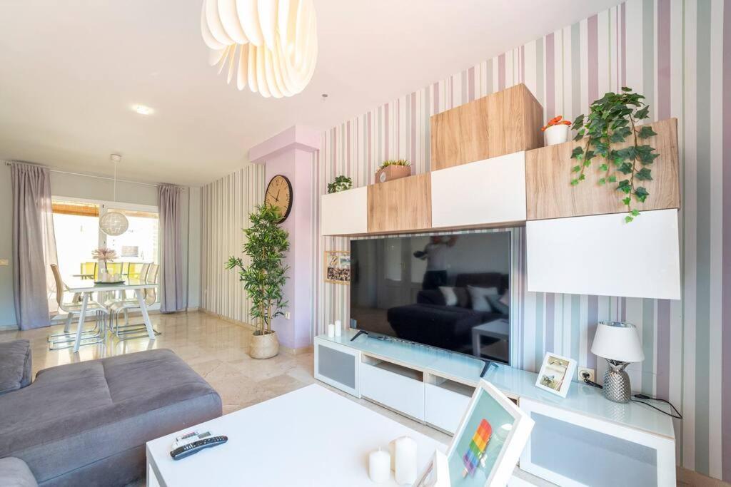 Adosado Jacuzzi Urb La Canada Holiday home Torremolinos