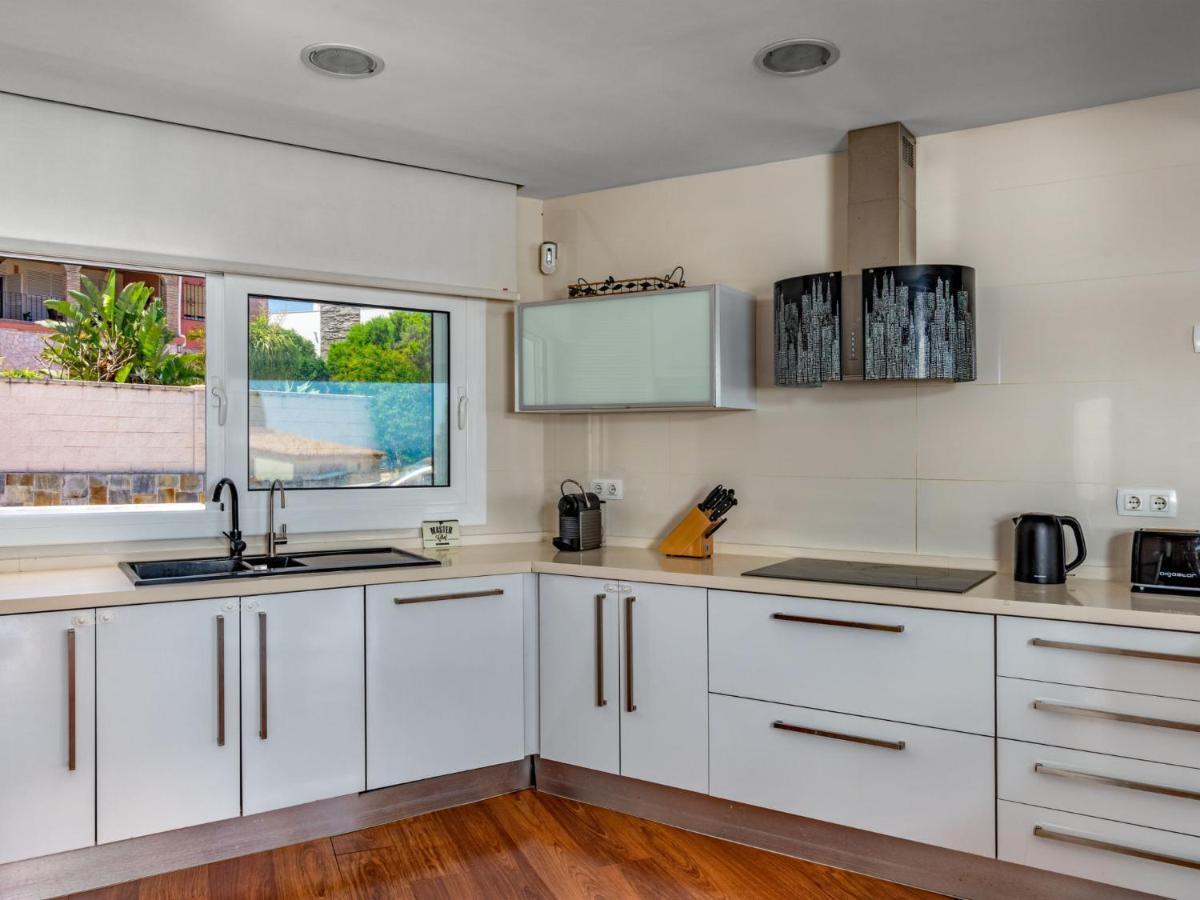 Tropical By Interhome *
