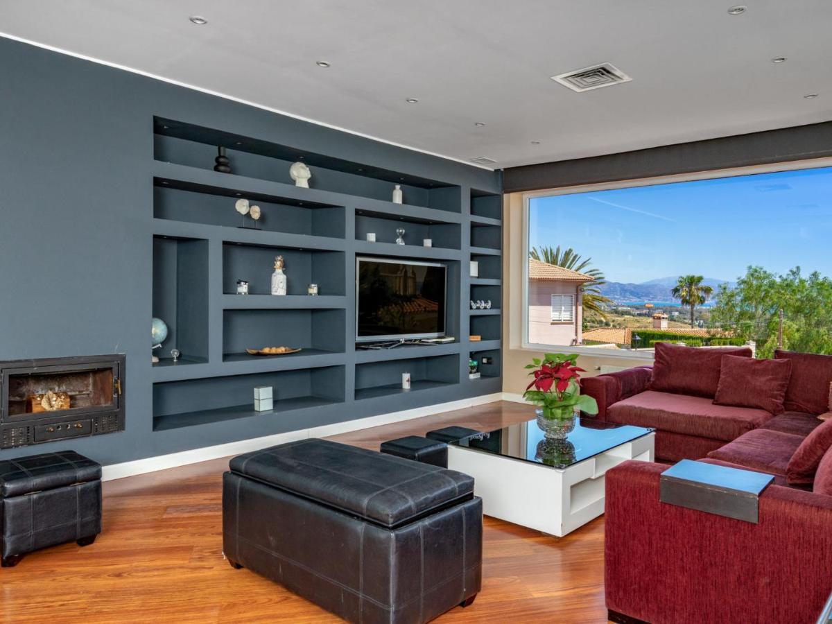 Tropical By Interhome * Torremolinos