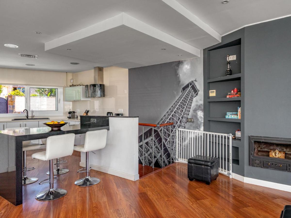 Tropical By Interhome Torremolinos