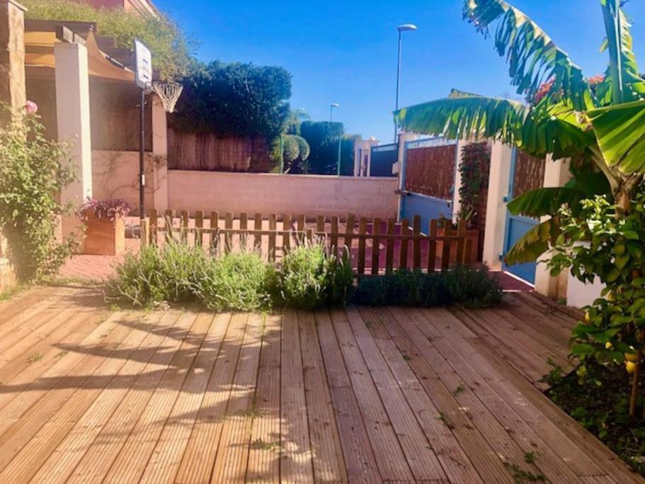 Townhouse, Private Pool Garden And Sea Views Vakantiehuis Torremolinos
