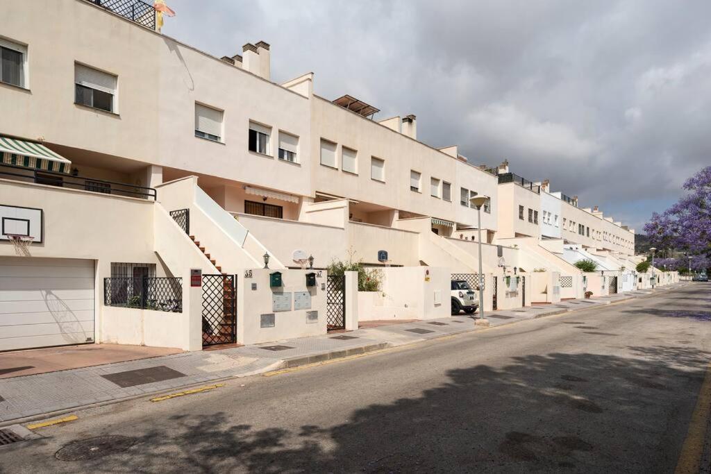 Holiday home Adosado Jacuzzi Urb La Canada *