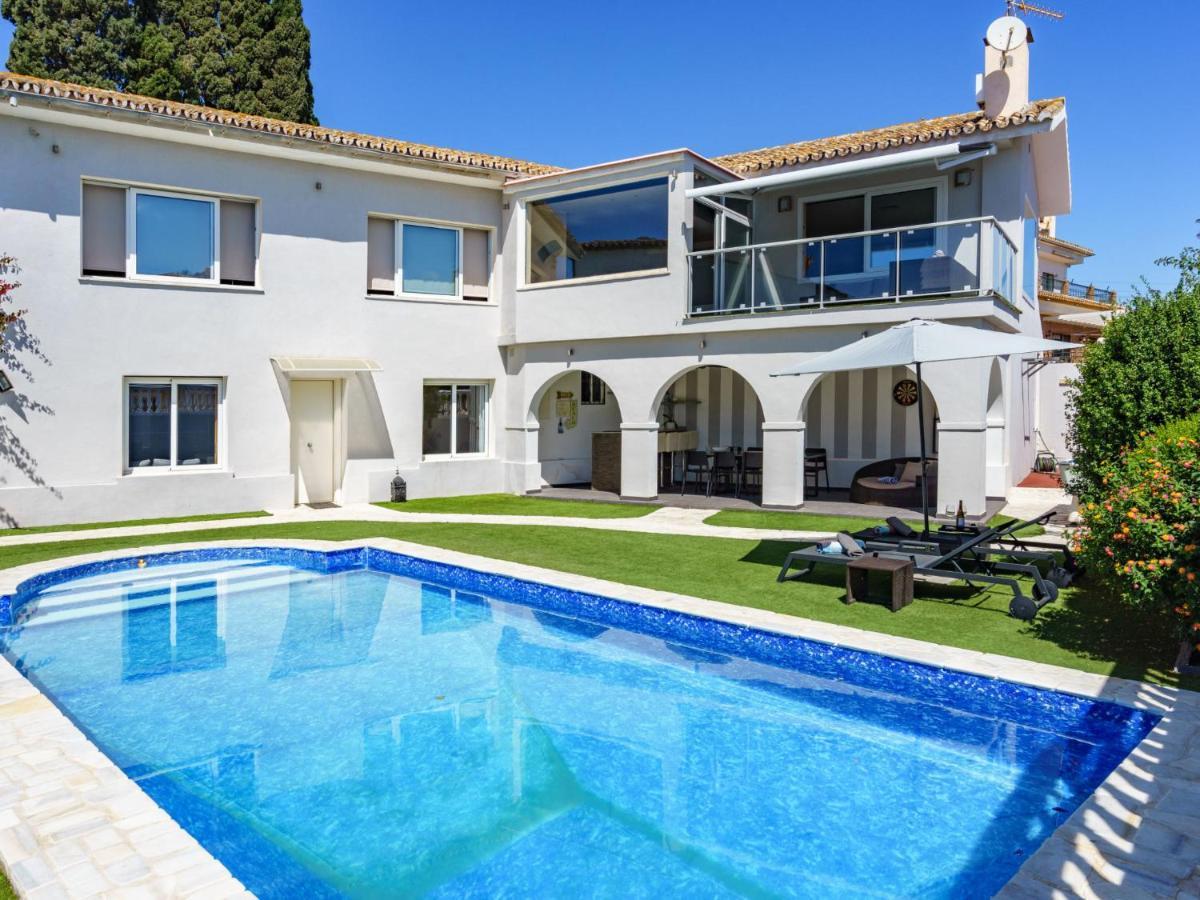Tropical By Interhome