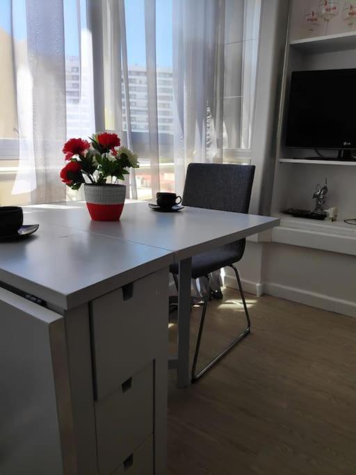 Ver4 - Centro A 100 Metros - Playa A 600 Metros - Wifi - Piscinas - Fire Stick Amazon Apartment *