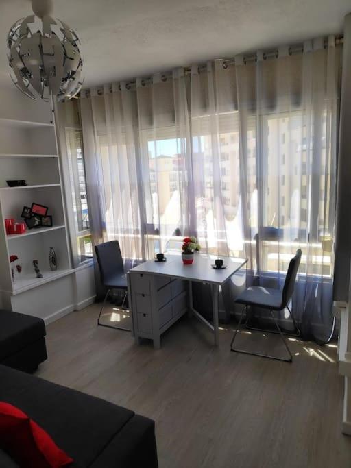 Apartment Ver4 - Centro A 100 Metros - Playa A 600 Metros - Wifi - Piscinas - Fire Stick Amazon