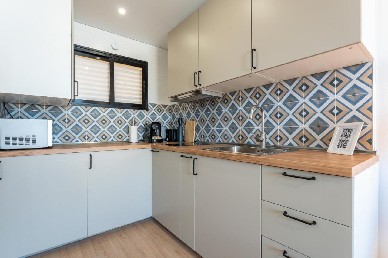Charming Near Beach, Sea View Terrace Appartement