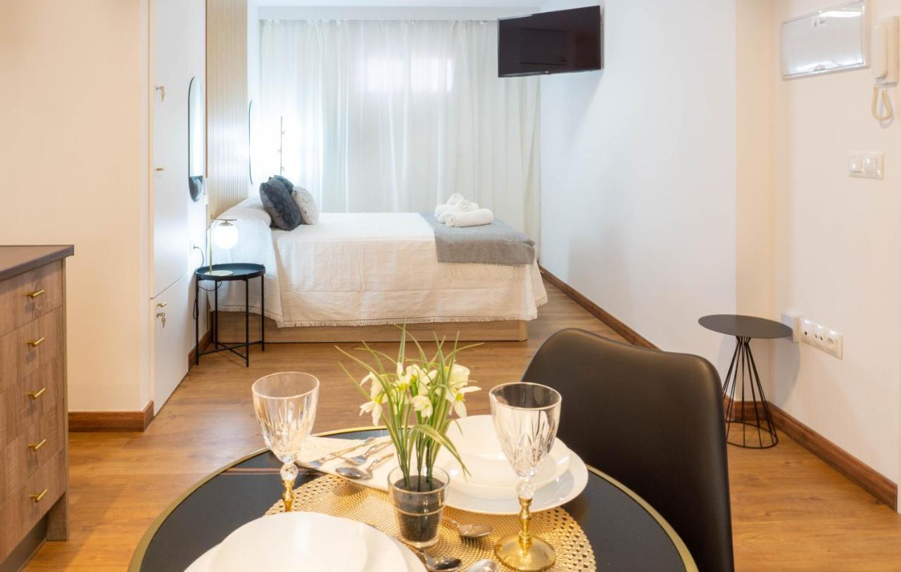 Pizarro Malaga Apartment *