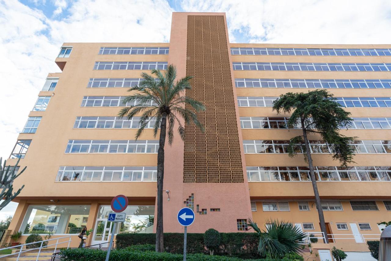 Sunny La Colina *