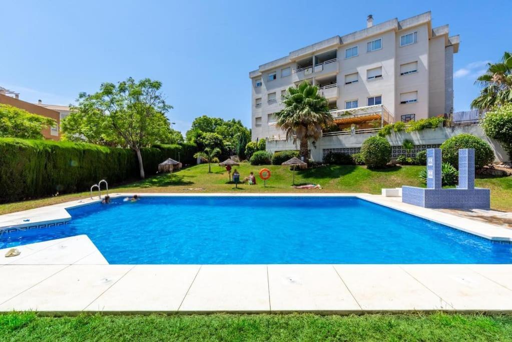 Apartment Apto 5 Minutos Centro Piscina Parking