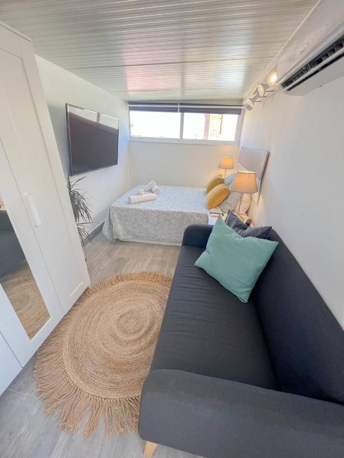 Cozy Flat With Terrace Apartment *