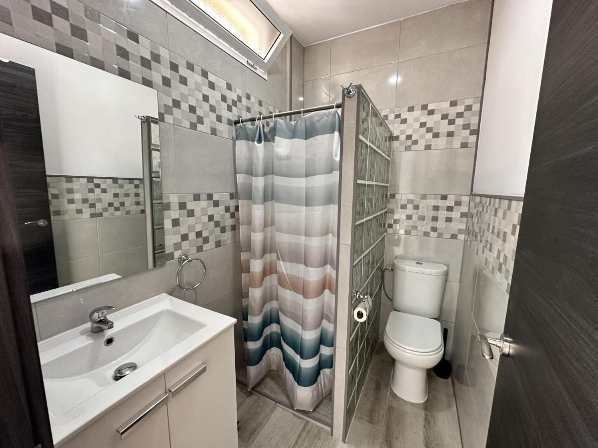 - Recien Reformado, Piscina, Playa A 10 Minutos, Centro A 5 Minutos * Torremolinos