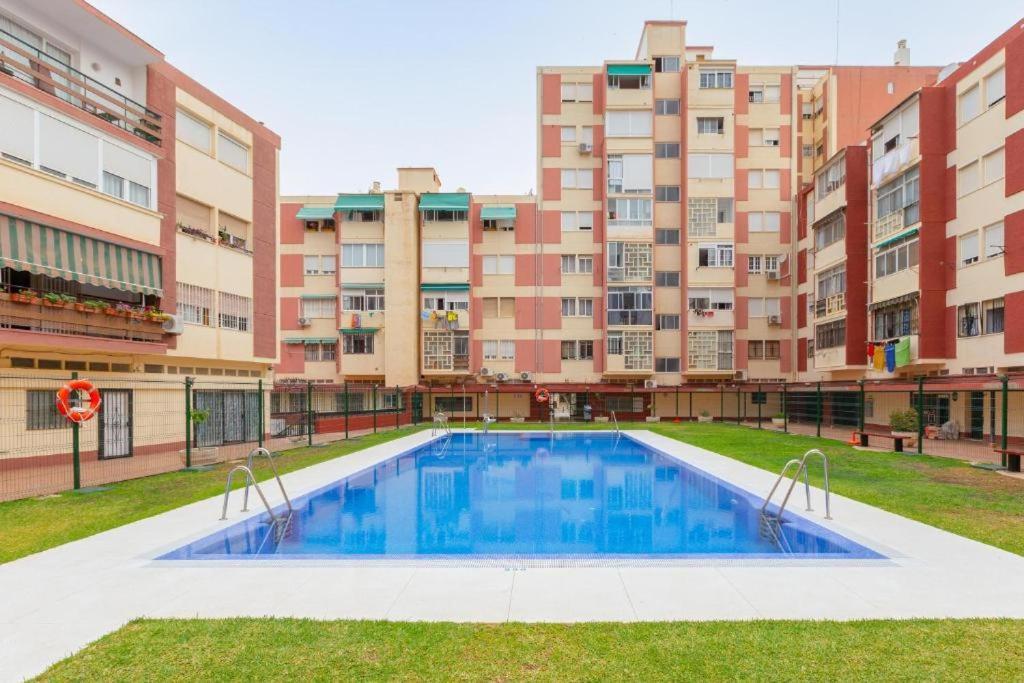 - Recien Reformado, Piscina, Playa A 10 Minutos, Centro A 5 Minutos Torremolinos