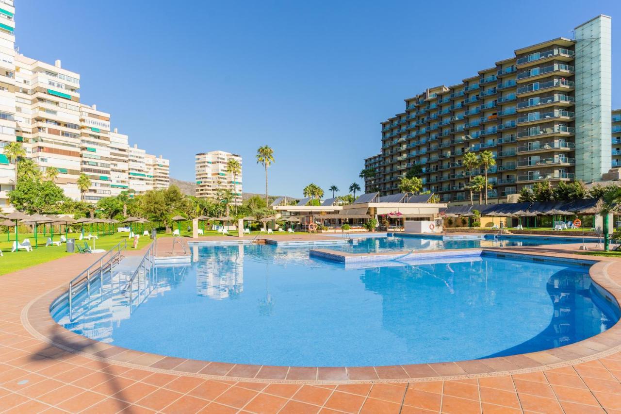 Frente Al Mar Torres De Playamar En Torremolinos