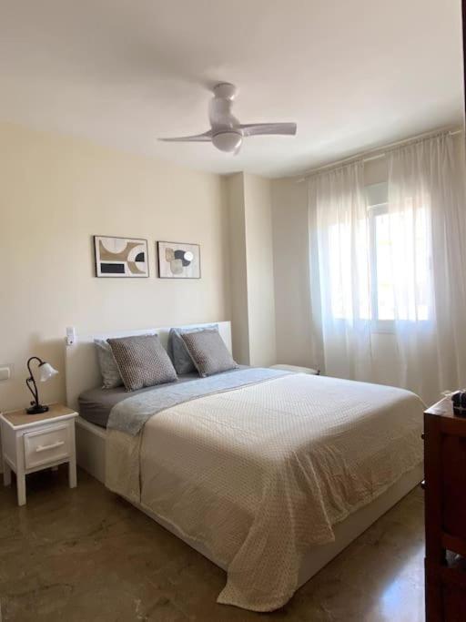 Apartment In Torremolinos, Av Palma De Mallorca Nº 12 *