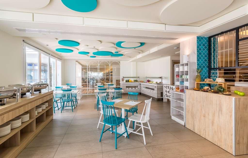 Hotel Occidental Playa *