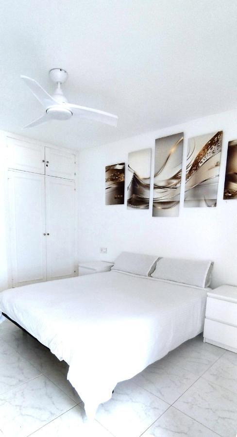 Babilonia - Seeview, Pool&garden Appartement *