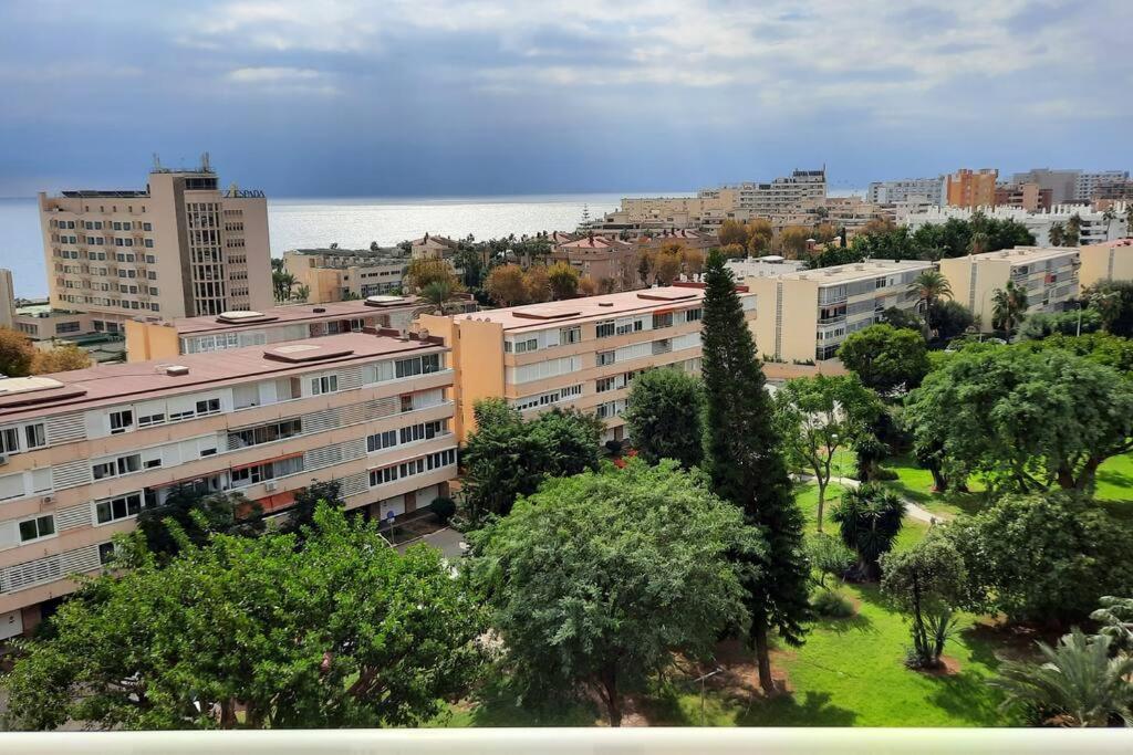 Carihuela 1 Bed Luxury Apartamento Torremolinos