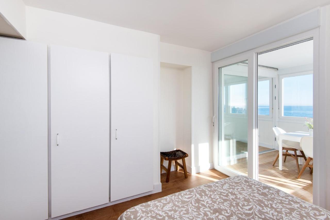 Magic Of The Ocean, Front Line In Playamar-parking, Sea Views, Pool, Tenis, Paddle, Wifi And Aircon Apartment
