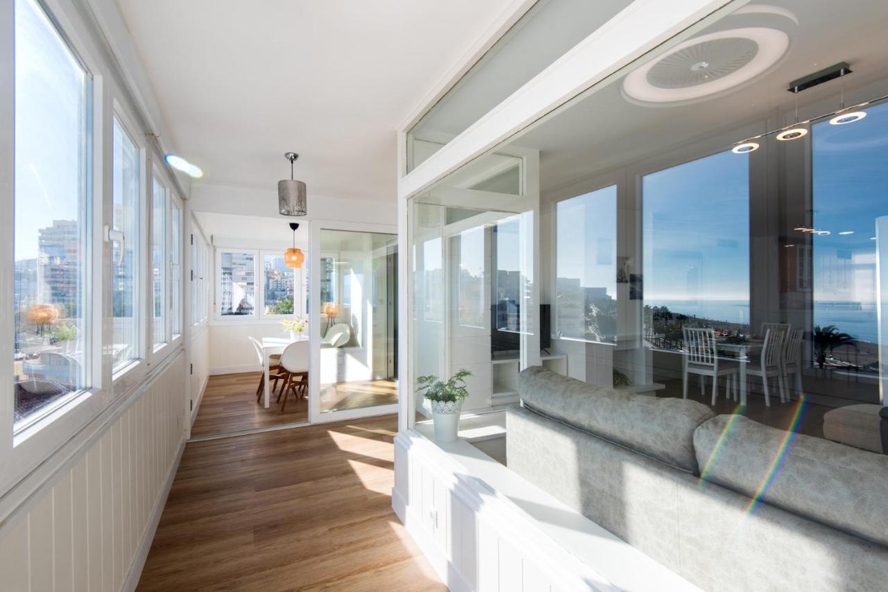 Apartment Magic Of The Ocean, Front Line In Playamar-parking, Sea Views, Pool, Tenis, Paddle, Wifi And Aircon *