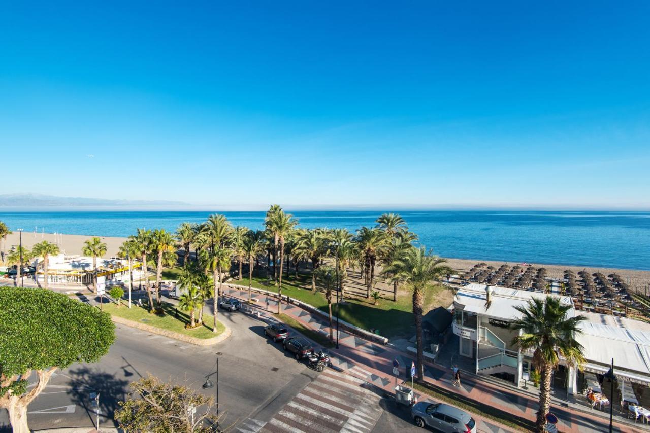 Magic Of The Ocean, Front Line In Playamar-parking, Sea Views, Pool, Tenis, Paddle, Wifi And Aircon Apartment *