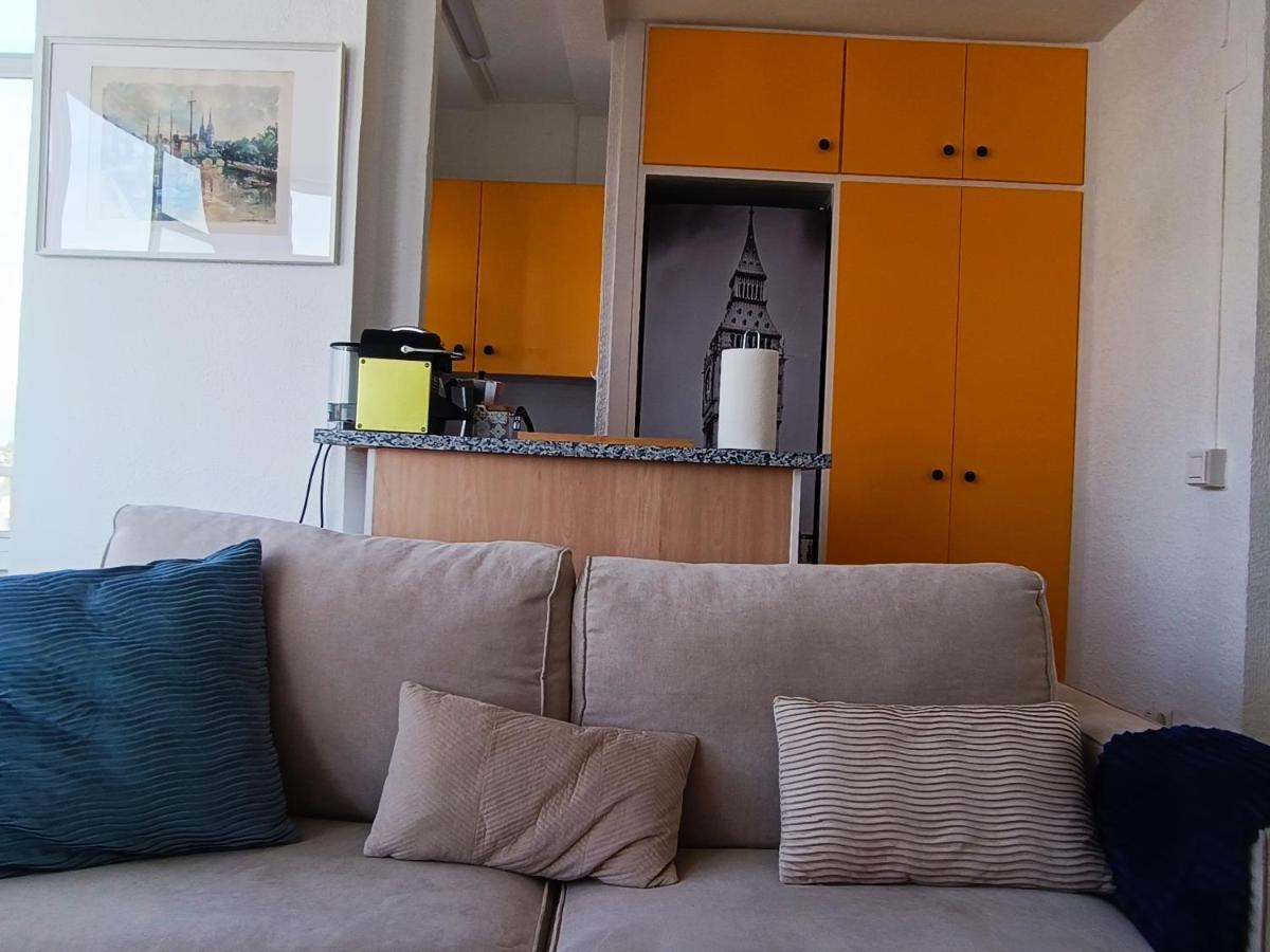 Apartamento Precioso - Nuevo - Centro De - Terraza Con Vistas Al Mar, Impresionantes Vistas A La Montana, Wifi 359 Mbps, Smart Tv 40