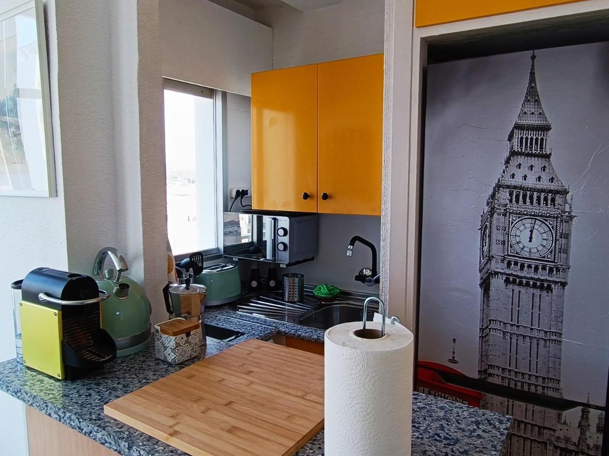 Apartamento Precioso - Nuevo - Centro De - Terraza Con Vistas Al Mar, Impresionantes Vistas A La Montana, Wifi 359 Mbps, Smart Tv 40