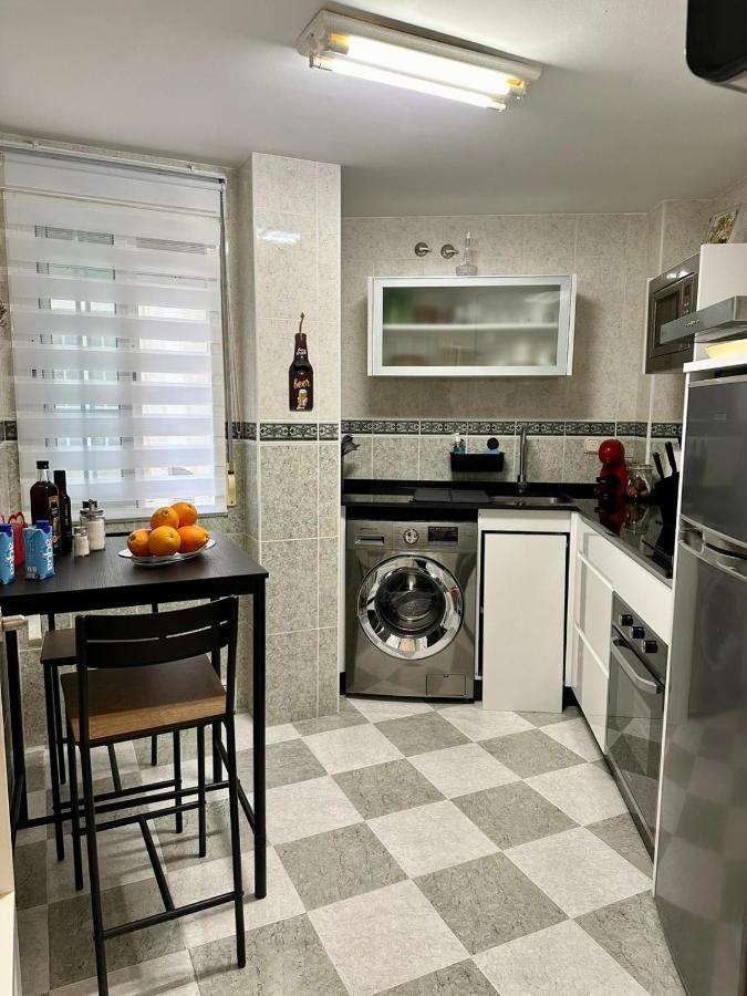 La Carihuela 2 Apartment *