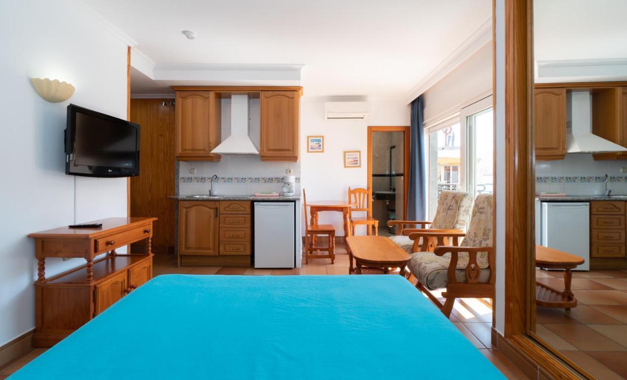 Apartamento Leonor Carihuela *