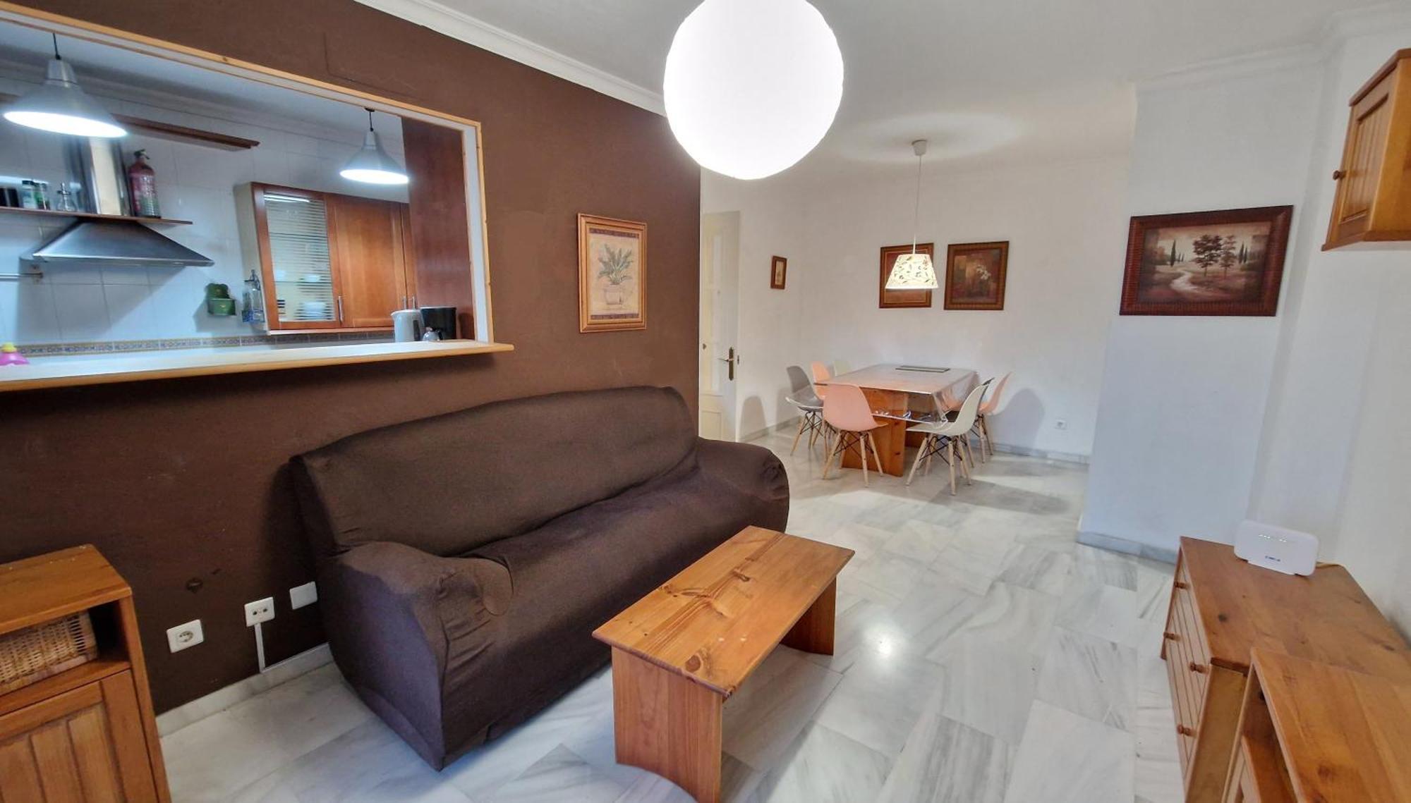 Apartment Relax In The Terrace! 4 Bedrooms - Huge Private Terrace - Swimming Pool - Walking Distance To The Beach! Torremolinos