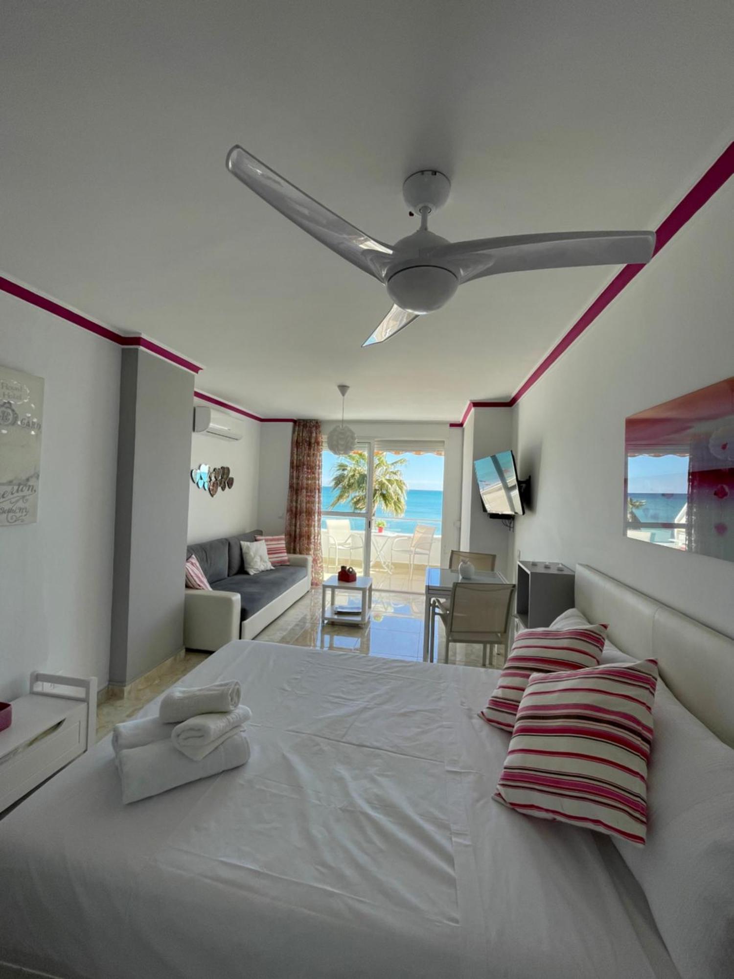 Roca Chica. - First Line Appartement