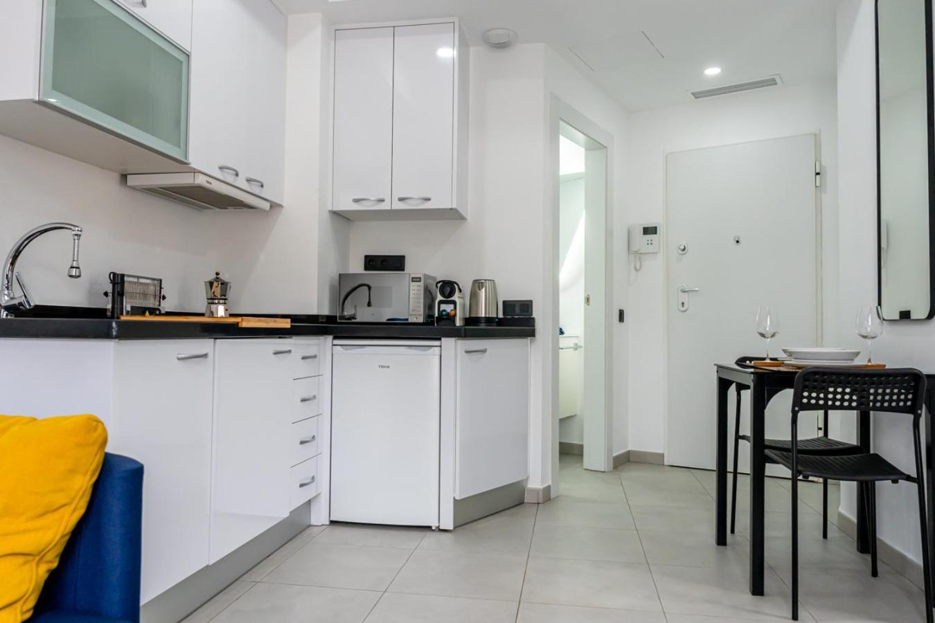 Appartement Modern Wave Escape With Private Parking And Rooftop Pool By Namaste Elite *