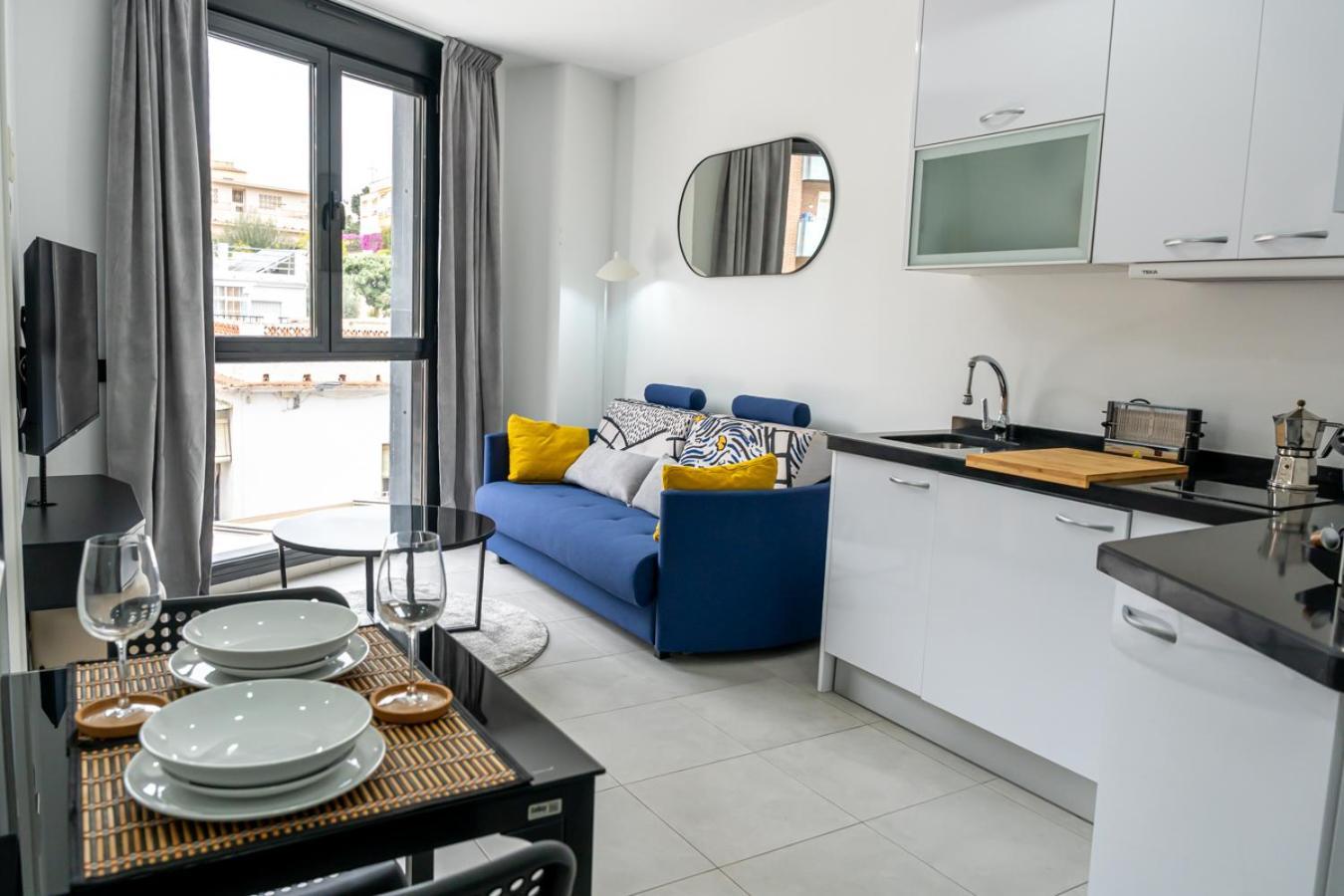 Appartement Modern Wave Escape With Private Parking And Rooftop Pool By Namaste Elite Torremolinos