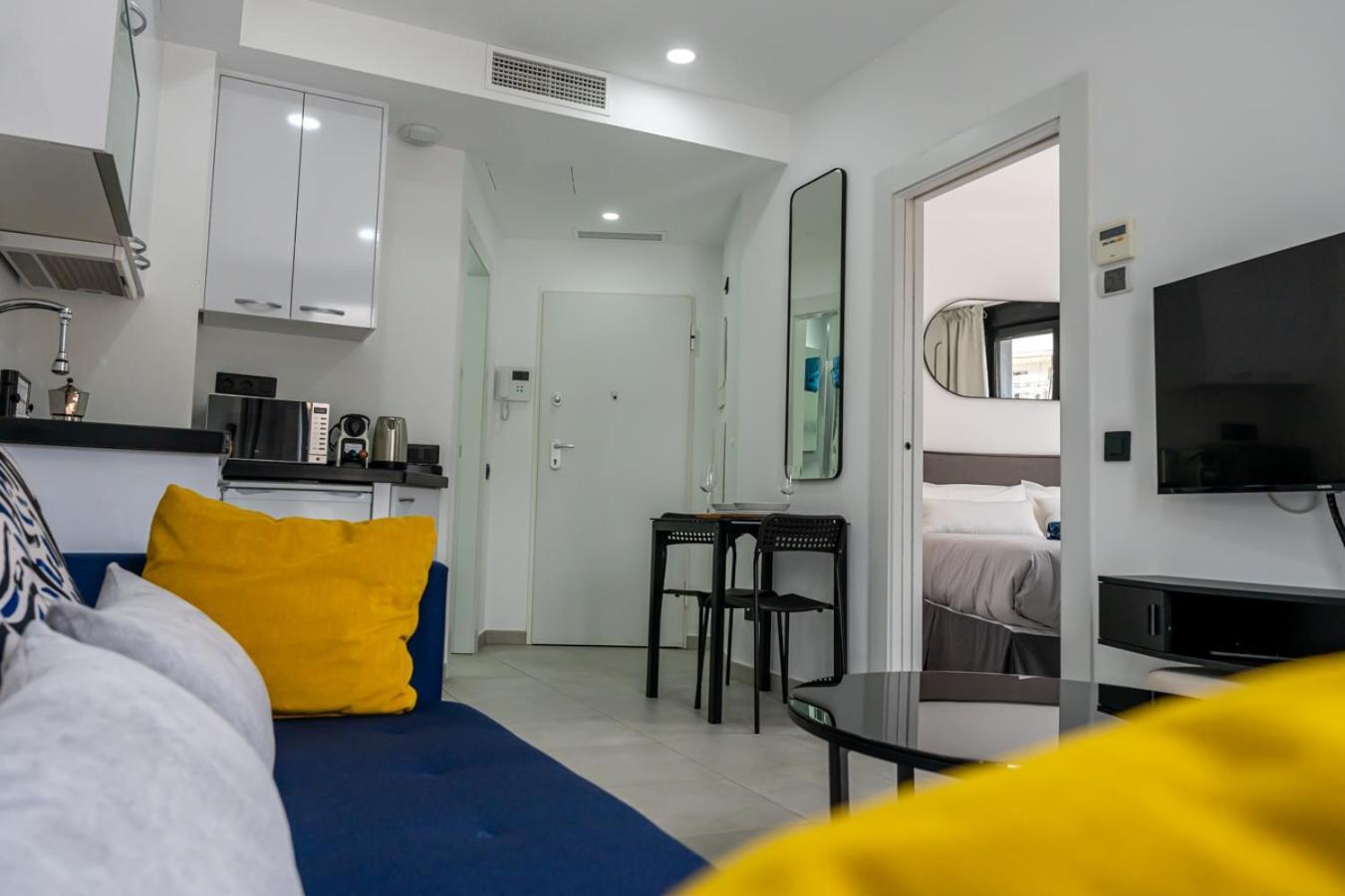 Appartement Modern Wave Escape With Private Parking And Rooftop Pool By Namaste Elite