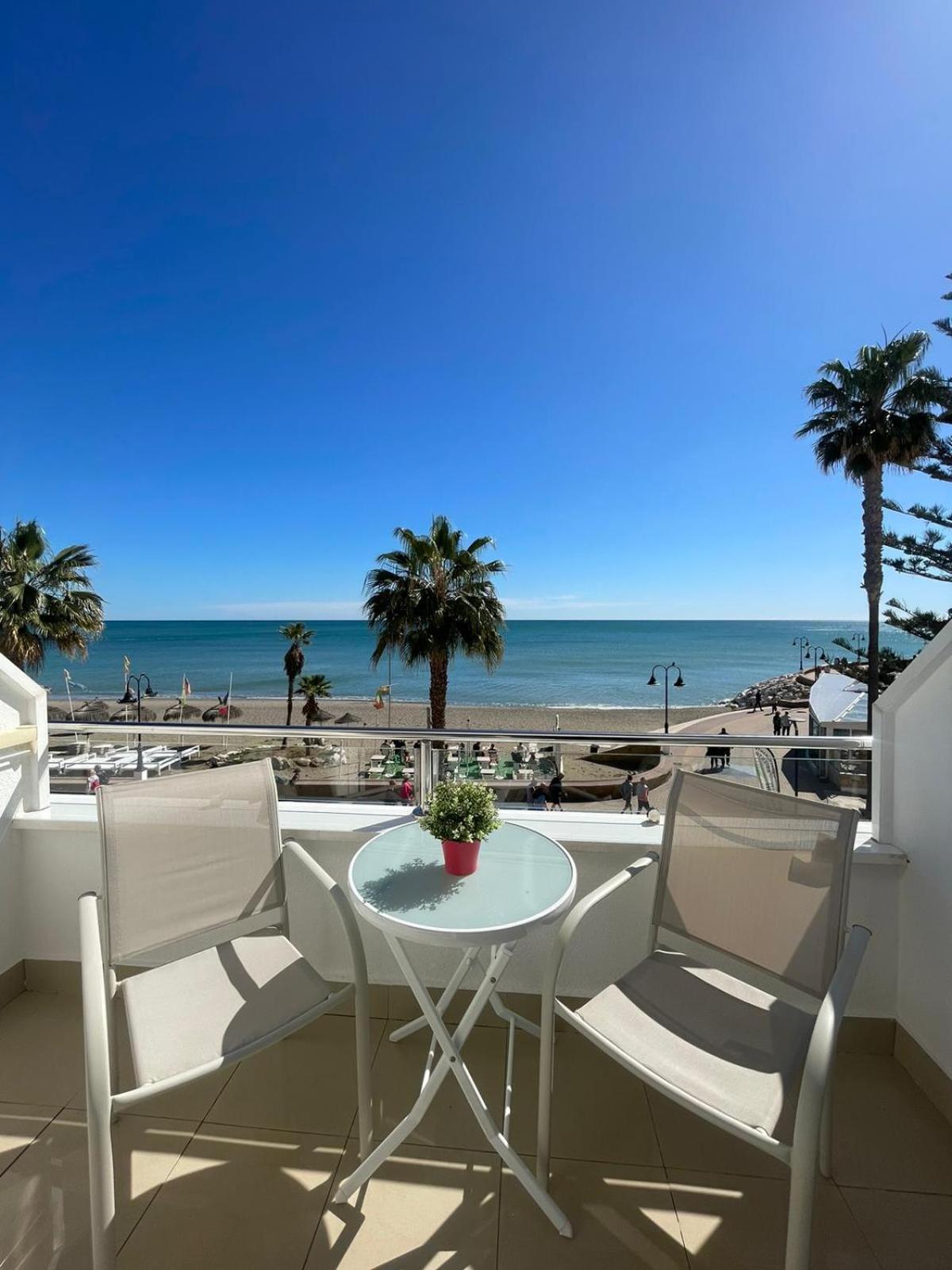 Roca Chica. - First Line Torremolinos