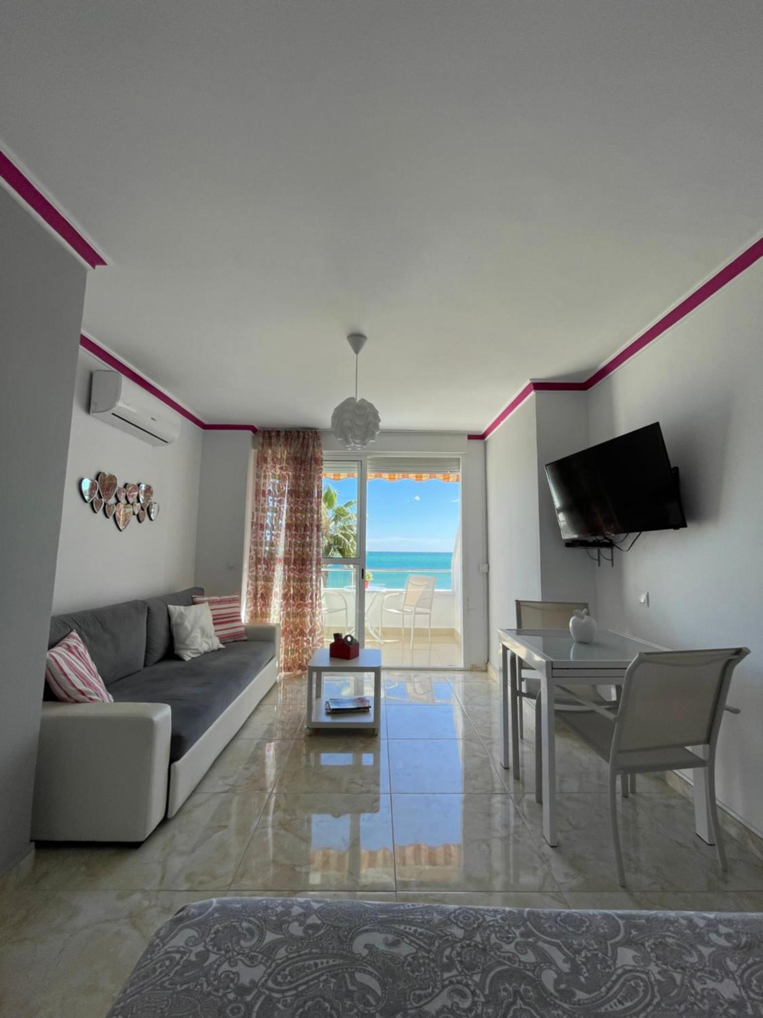 Appartement Roca Chica. - First Line Torremolinos