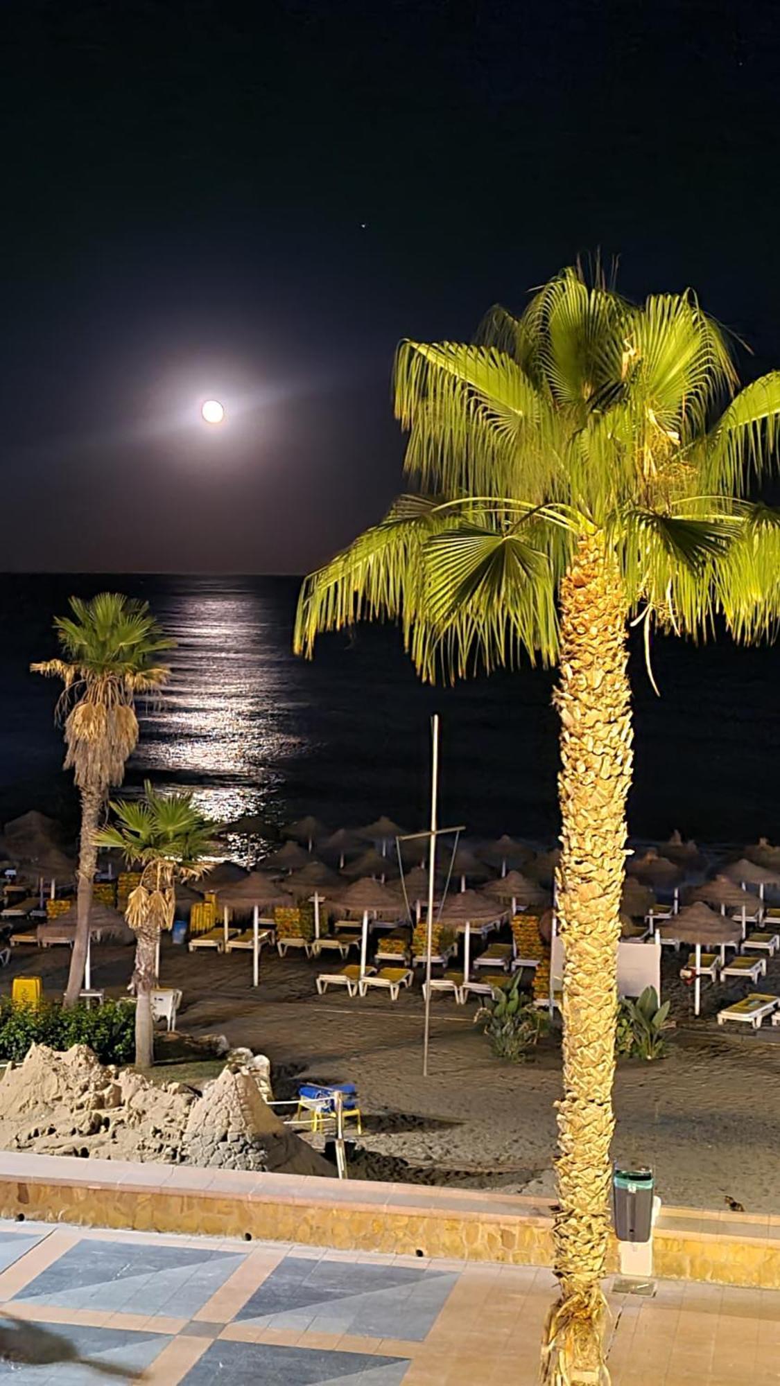 Roca Chica. - First Line Appartement Torremolinos