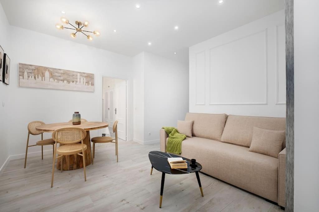 Newly Refurbished Modern 2-bed In Heart Of Torremolinos
