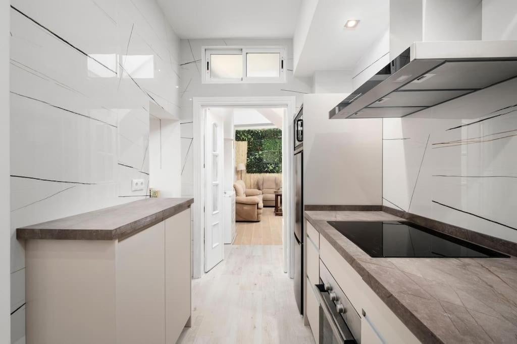 Apartamento Newly Refurbished Modern 2-bed In Heart Of *