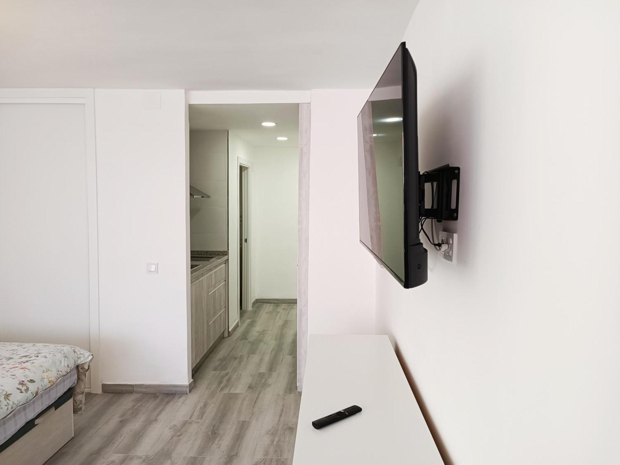 Apartamento Cg3a - Nuevo Estudio, Recien Reformado, Wifi *