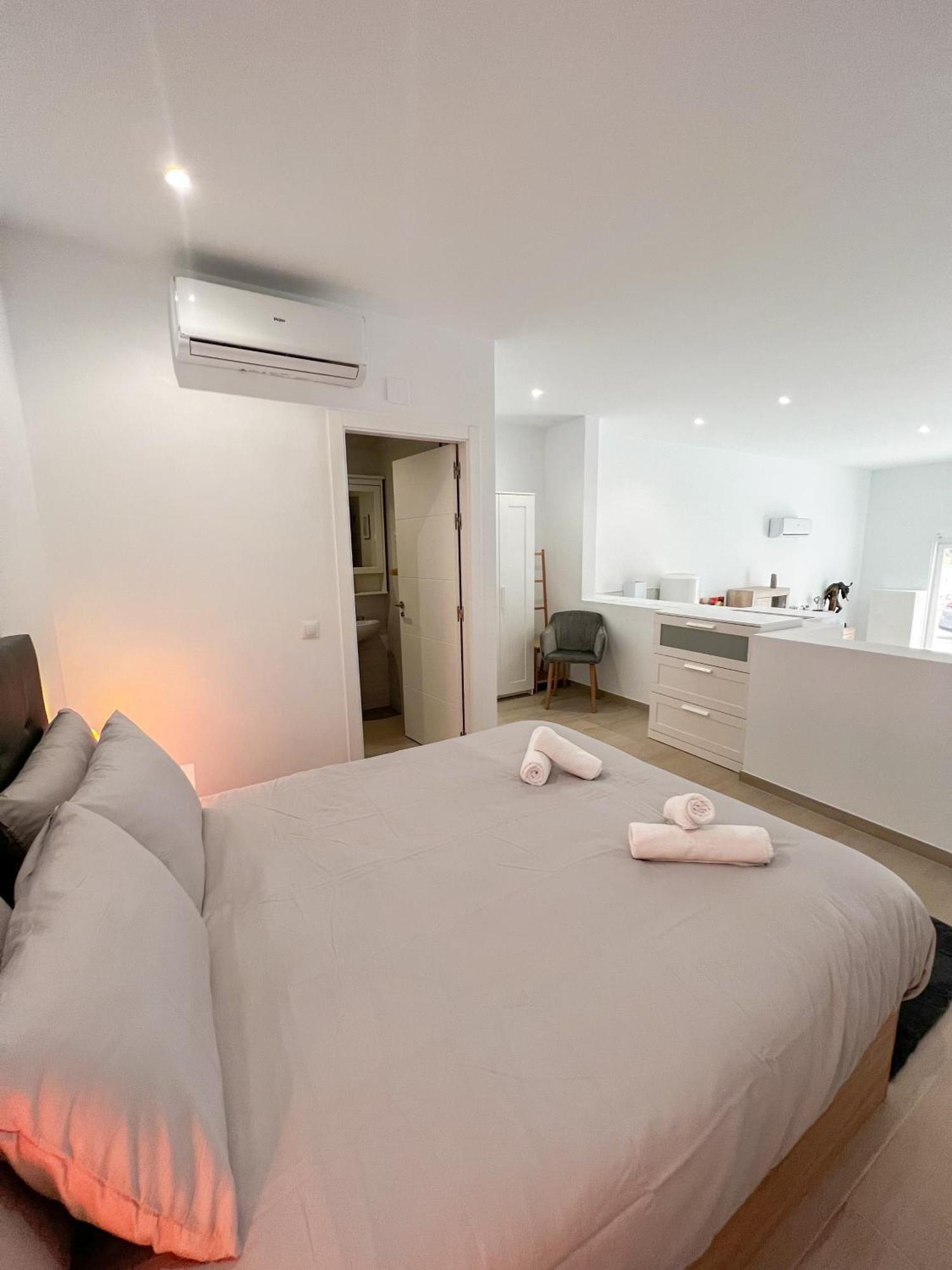 Cozy And Modern Family Flat Carihuela